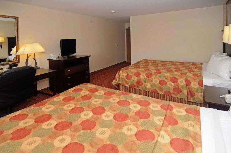 Best Western Roanoke Inn & Suites Стая снимка