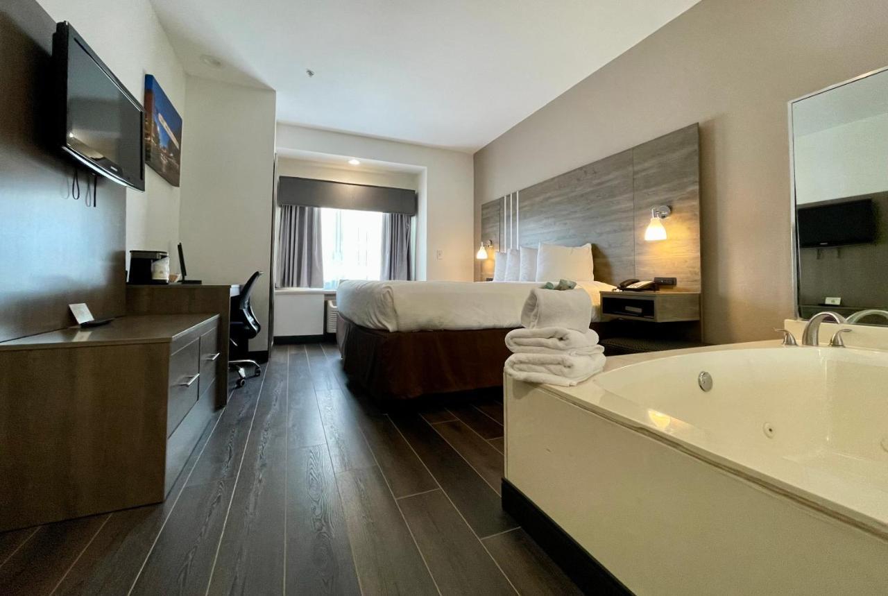 Best Western Roanoke Inn & Suites Екстериор снимка