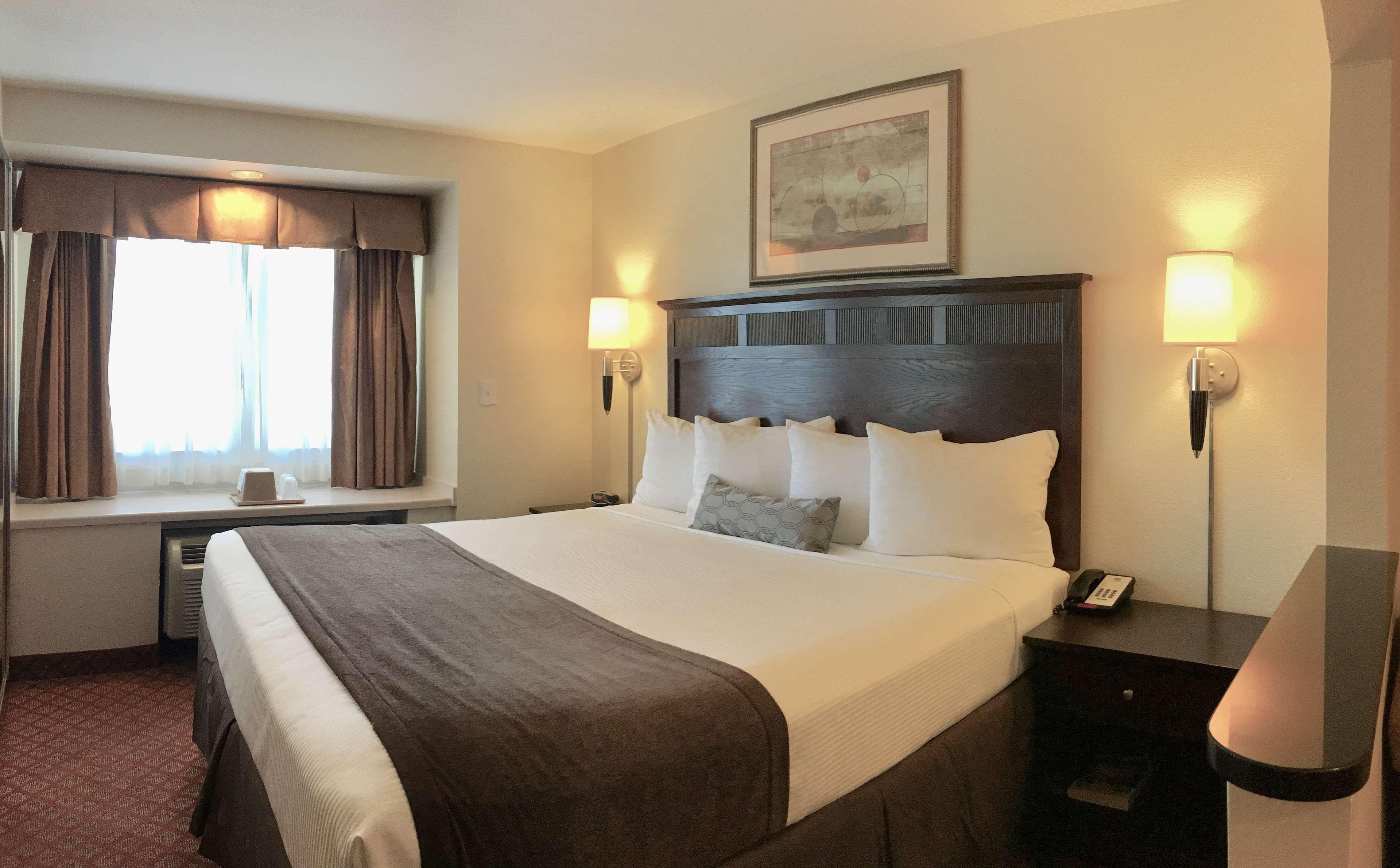 Best Western Roanoke Inn & Suites Екстериор снимка