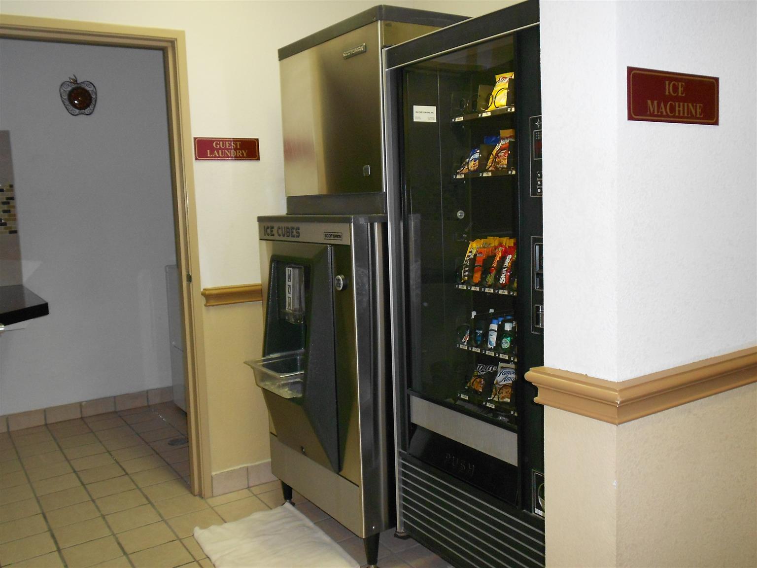 Best Western Roanoke Inn & Suites Екстериор снимка